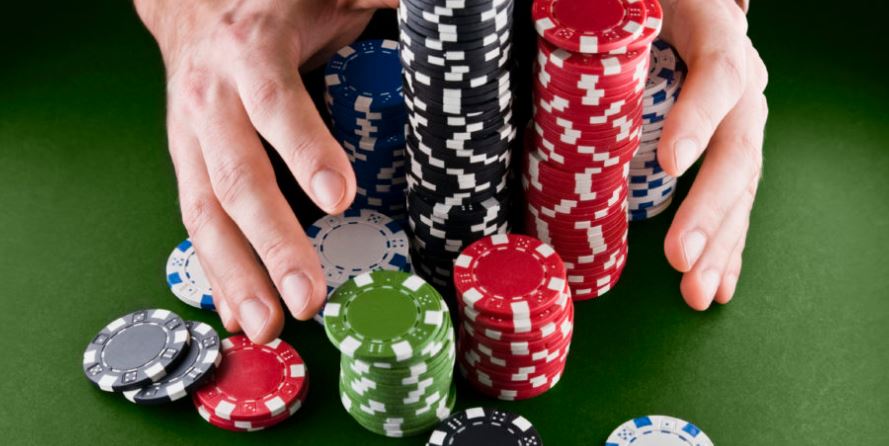 Penjelasan Untuk Pemula Mengenai Judi Poker Online